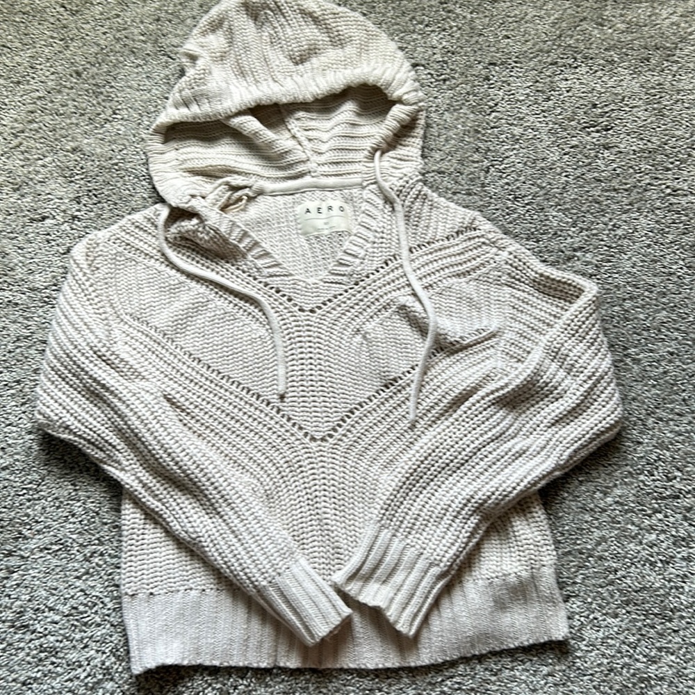 Aeropostal Sweatshirt Sweater, great with jeans for a nice dinner, Size XS Women